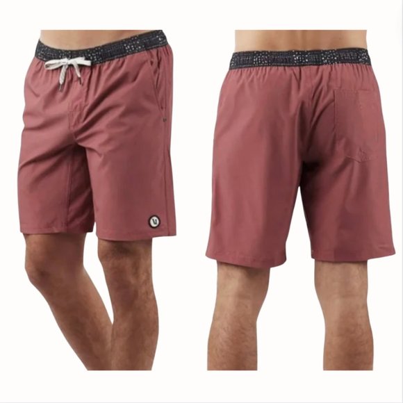 Vuori Other - Vuori 7.5" Kore Shorts in Saltwater Red, Mens Size M/L